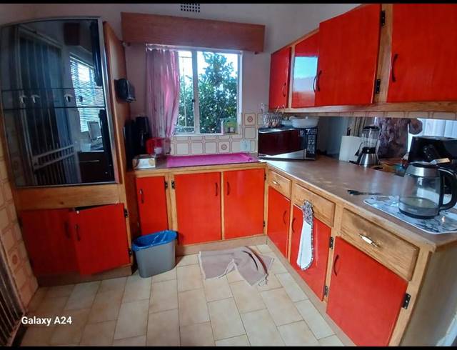 3 BEDROOM HOUSE FOR SALE IN BRACKENHURST